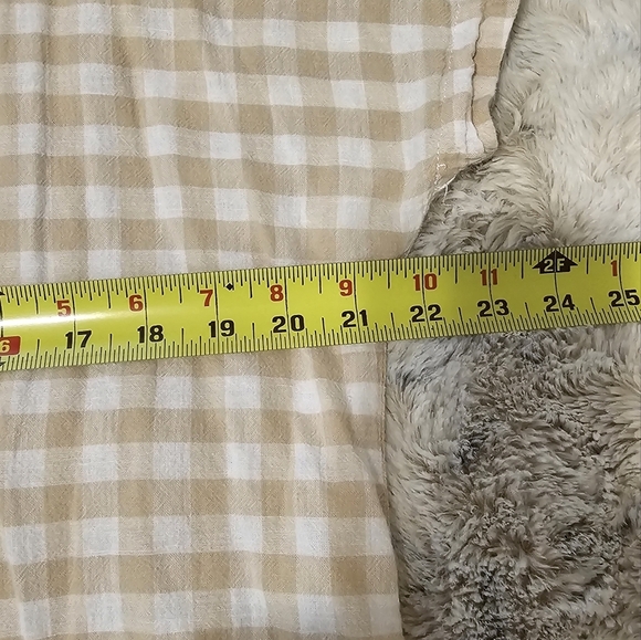 Liz Gingham Check, Linen Blend Women's Short Sleeve top in Beige and White - Picture 6 of 7